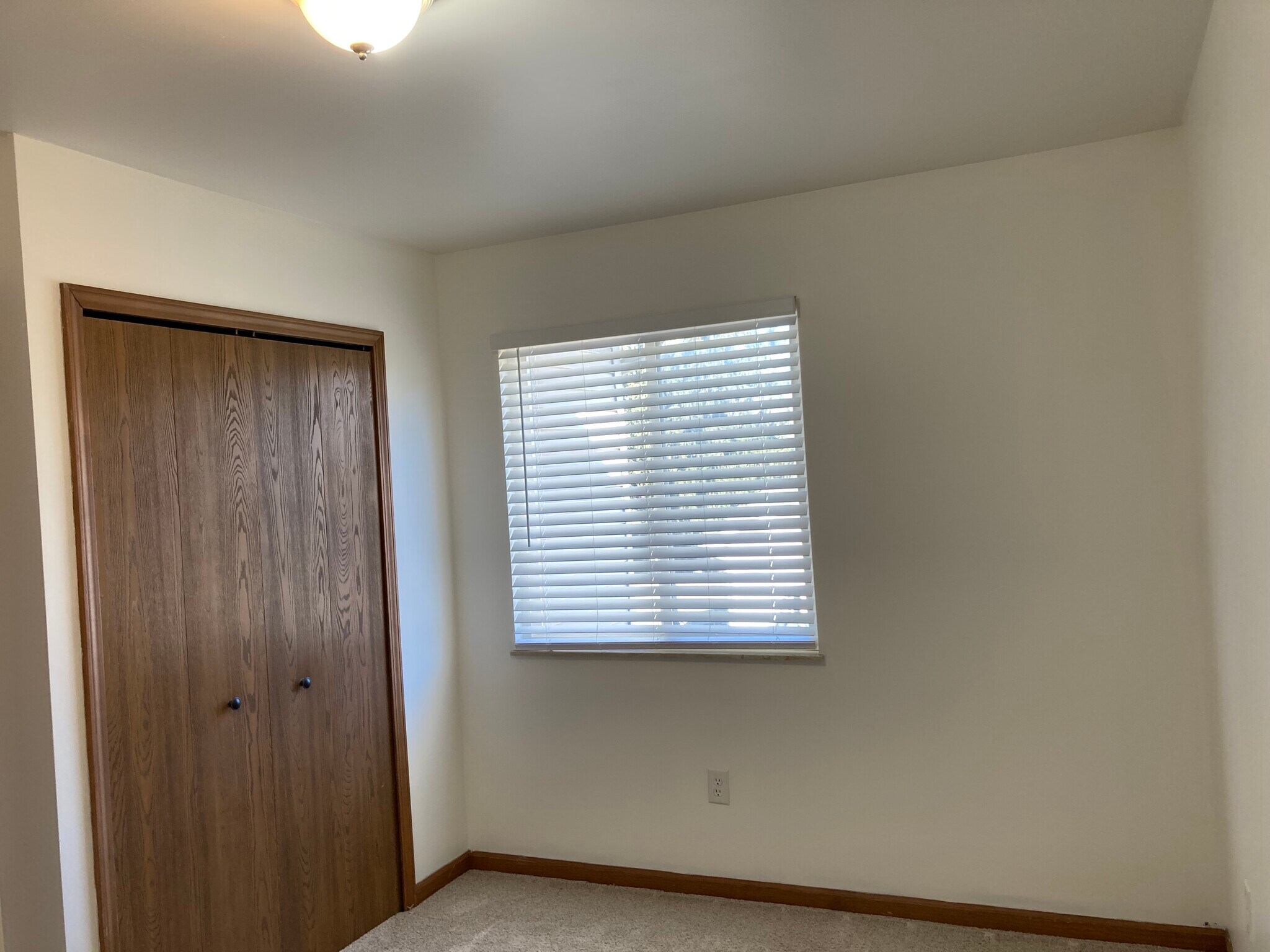 Building Photo - 6155 Porter Rd