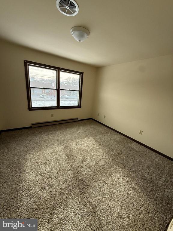 Building Photo - 228 W 8th St