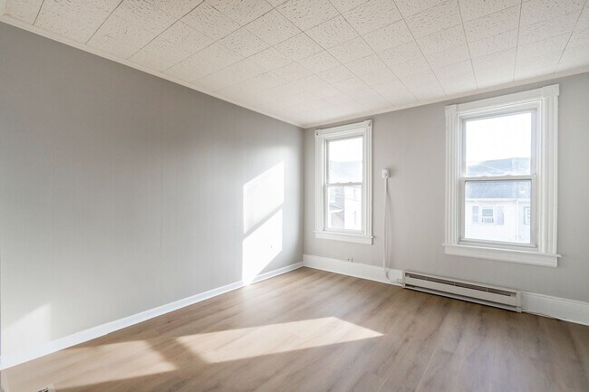 Building Photo - 301 W Wilkes Barre St