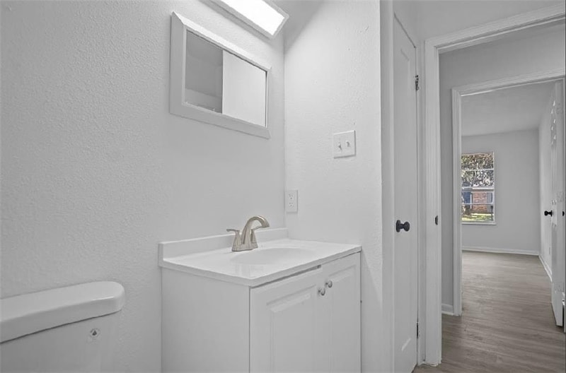 Building Photo - 5219 W Sandy Bayou Dr