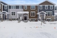 Building Photo - 406 Red Oak Cir