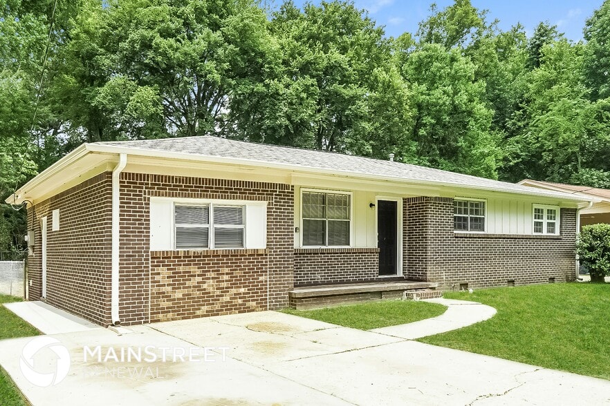 Building Photo - 690 Brooksdale Dr