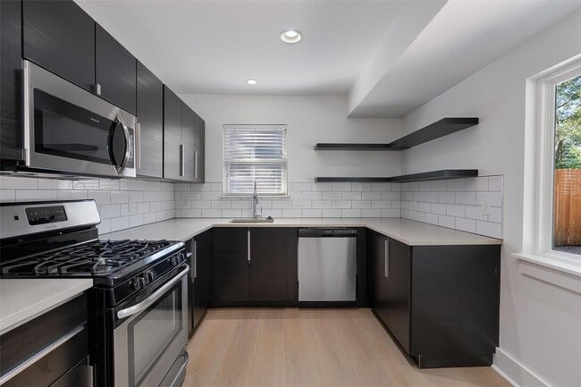 Building Photo - 4807 Aberdeen Dr