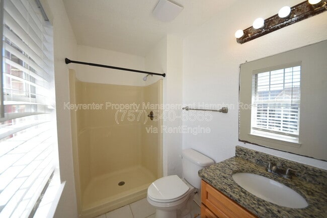 Building Photo - 701 Nottaway Dr