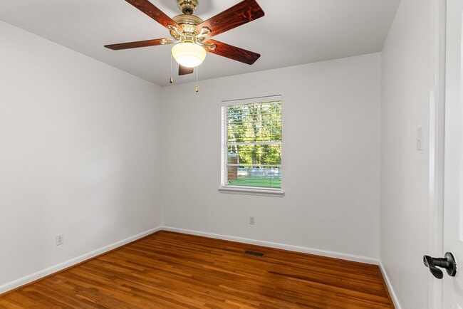 Building Photo - 26 Frostwood Dr