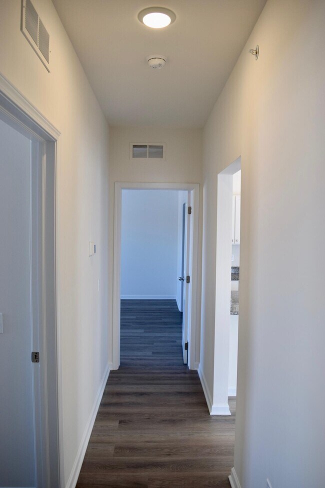 Building Photo - 29330 Towne Center Cir