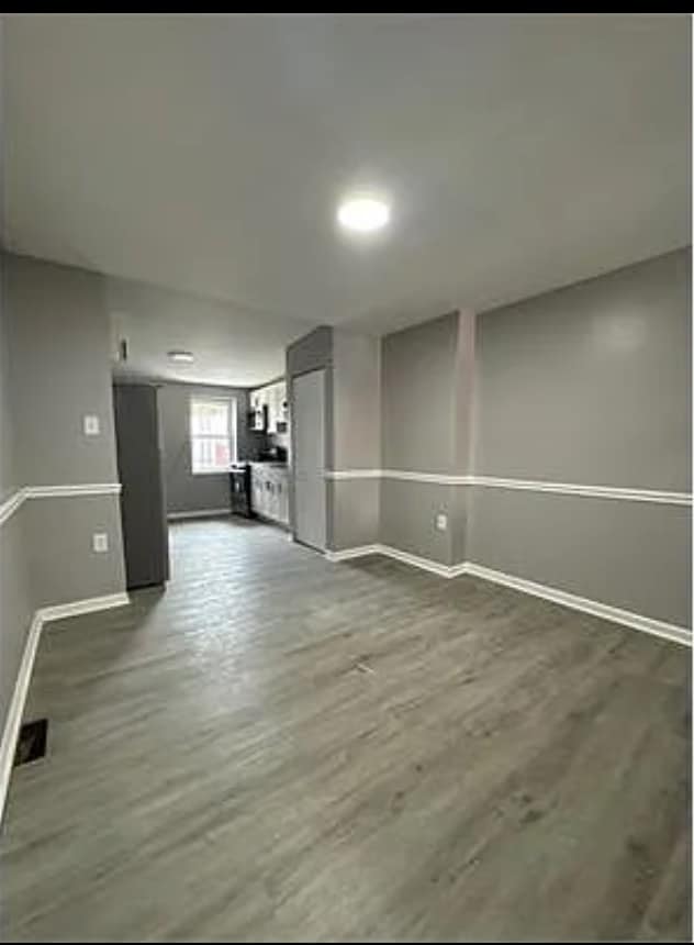 Building Photo - 2 bedroom house