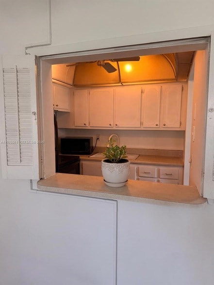 Building Photo - 104 Easthampton E