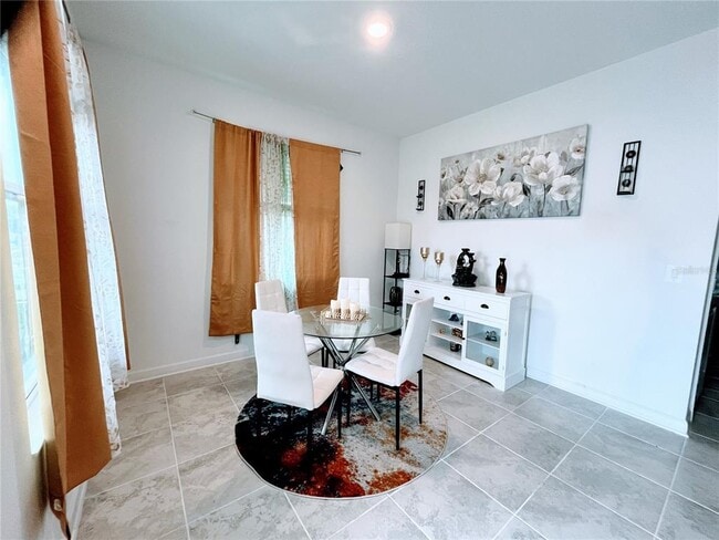 Building Photo - 11498 Rhyme Ave