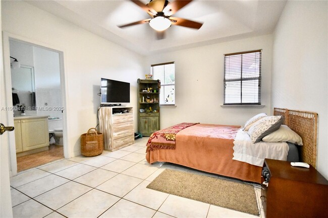 Building Photo - 11020 NW 48th Terrace