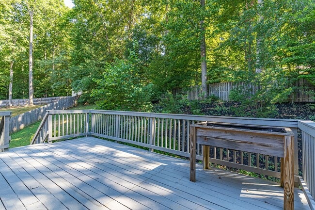 Building Photo - Gorgeous Single Family Home on a Cul-de-Sac!
