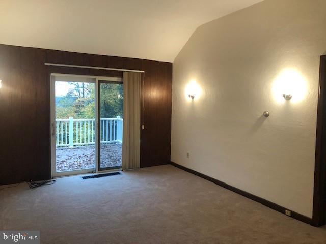 Building Photo - 501 N Ridge Rd