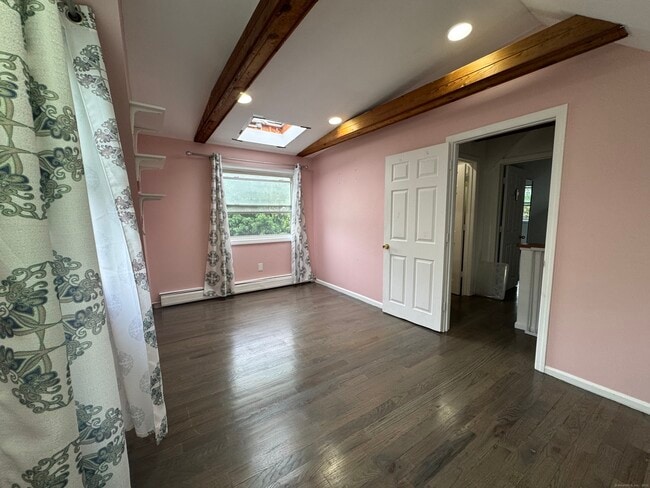 Building Photo - 165 Greenfield Dr