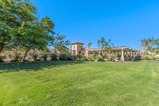 Building Photo - 62615 S Starcross Dr