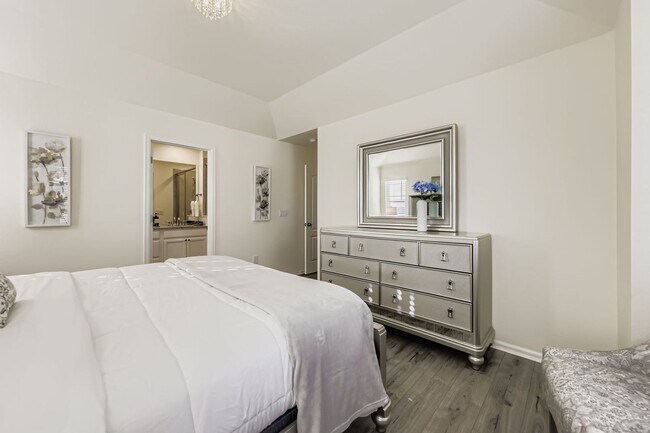 Building Photo - Idyllic Thornton 3BDR Retreat – Turnkey Mid-Term Rental