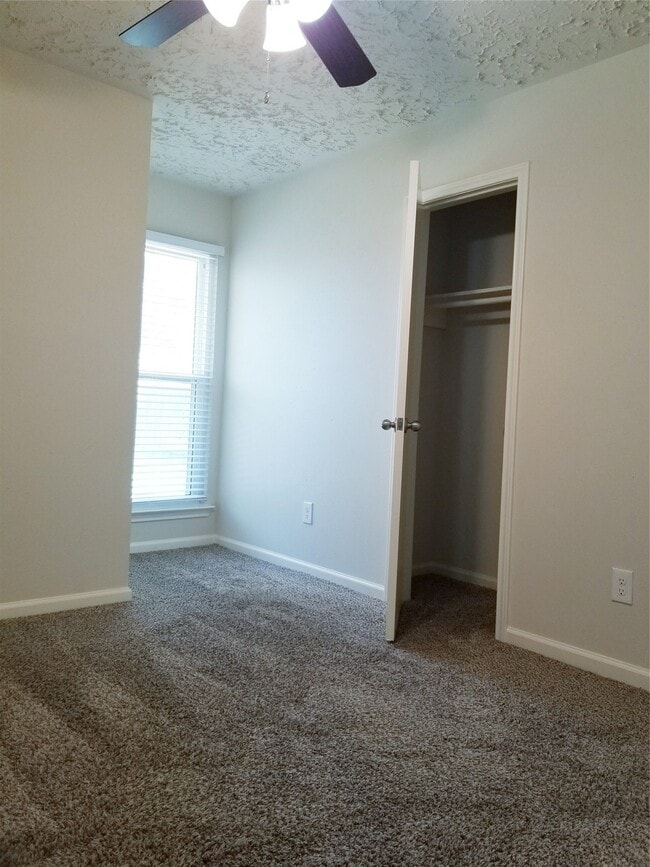 Building Photo - 3731 Westheimer Pl Dr