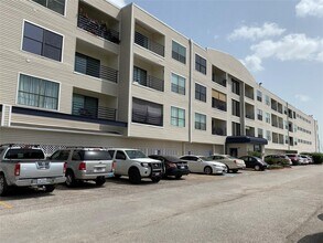 Building Photo - 793 Davis Rd