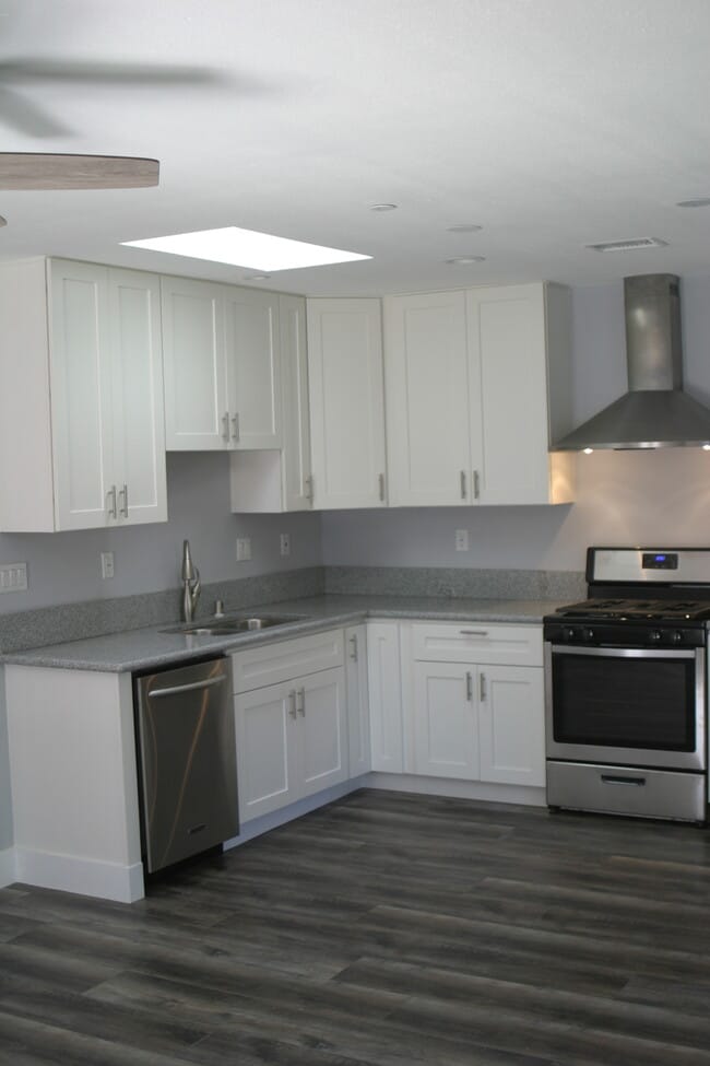 Building Photo - 10390 Don Pico Rd