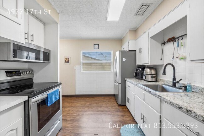 Building Photo - 4922 17th St