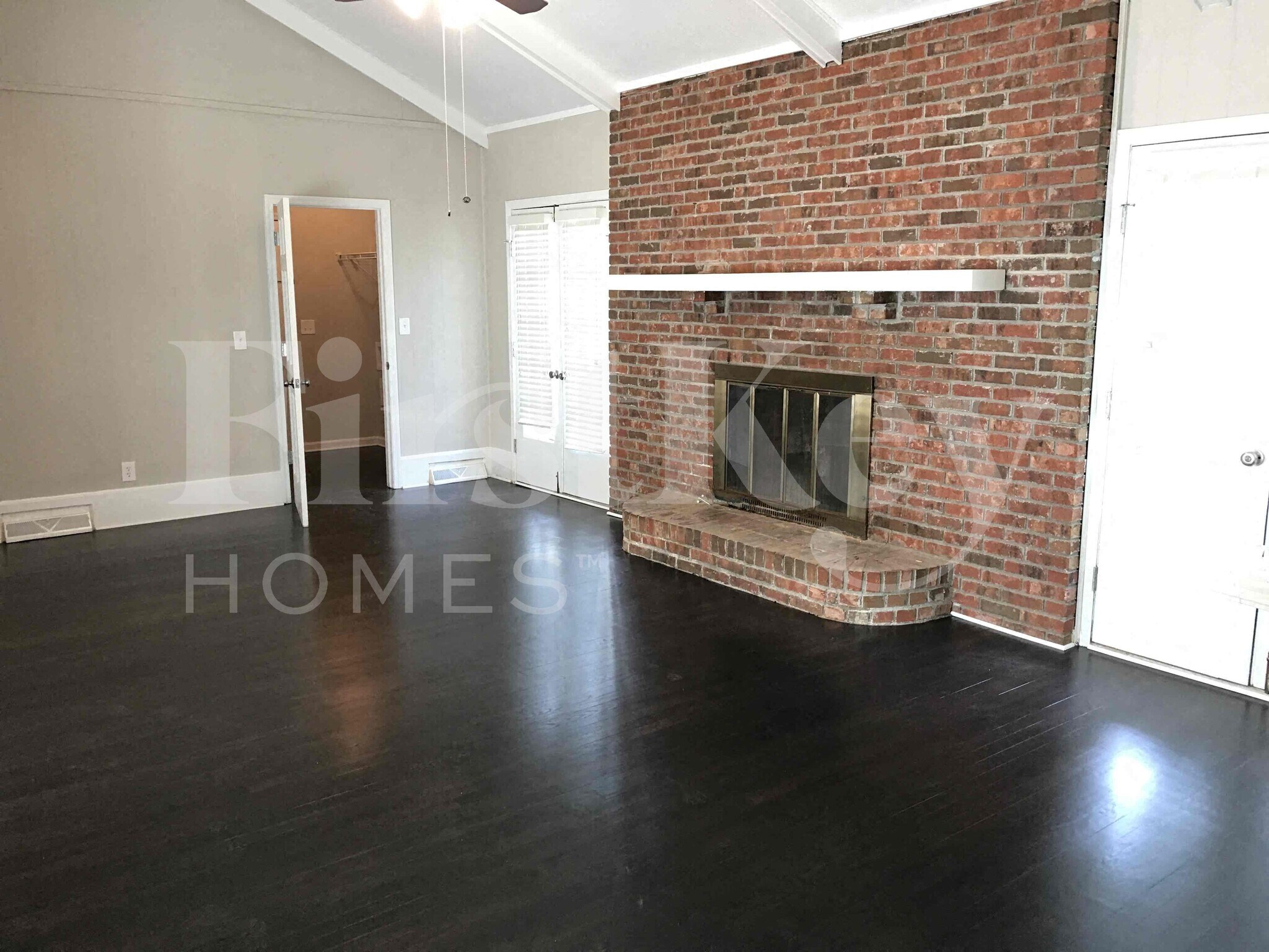Building Photo - 141 Ponderosa Dr