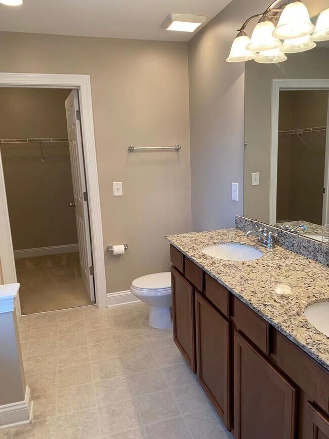 Building Photo - newly updated SFH with no carpet