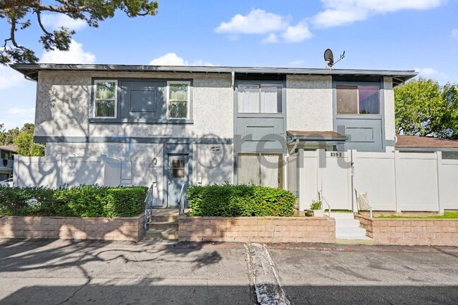 Building Photo - 859 W 13th St
