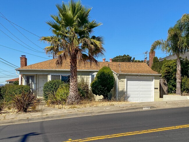 Building Photo - 6751 Cutting Blvd