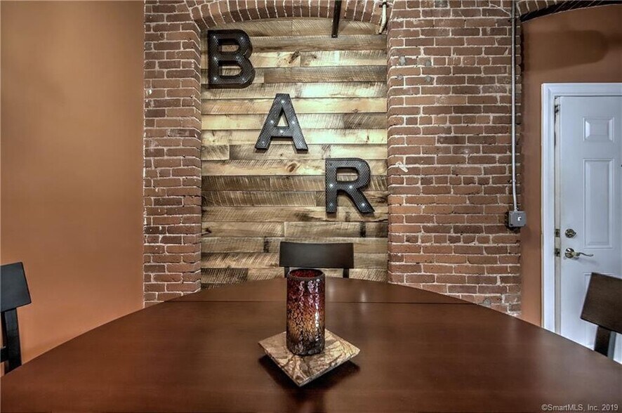 Building Photo - 145 Canal St