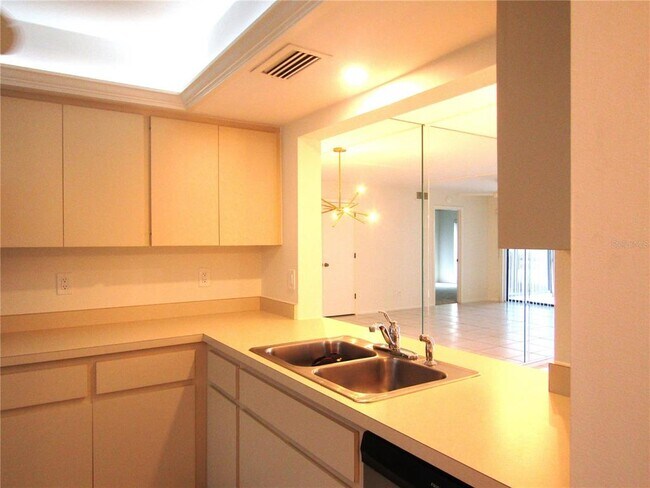 Building Photo - 2973 Taywood Meadows