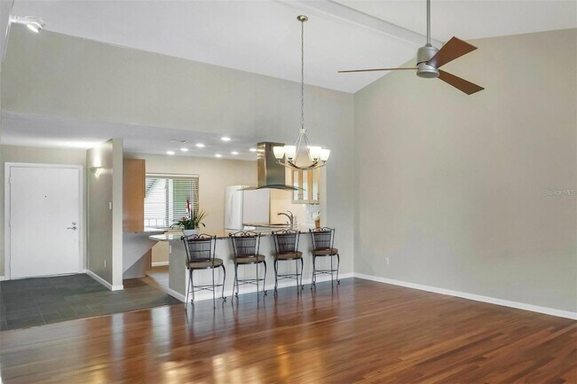 Building Photo - 15 Escondido Cir