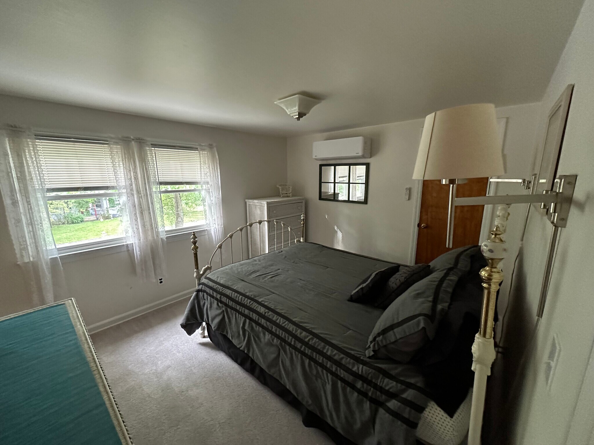 Building Photo - 25 Westview Ave