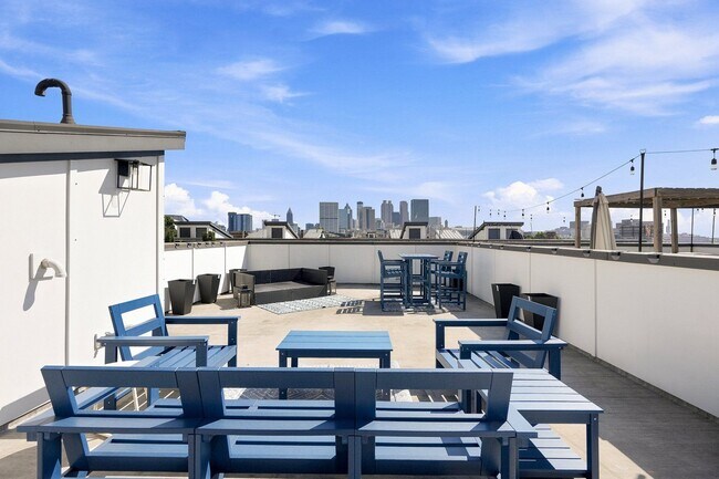 Building Photo - 285 Castleberry Hill Walk SW