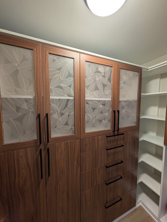 Building Photo - 4532 Reinhardt Dr