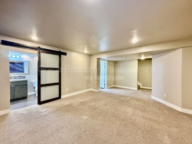Building Photo - 15800 E 121st Ave