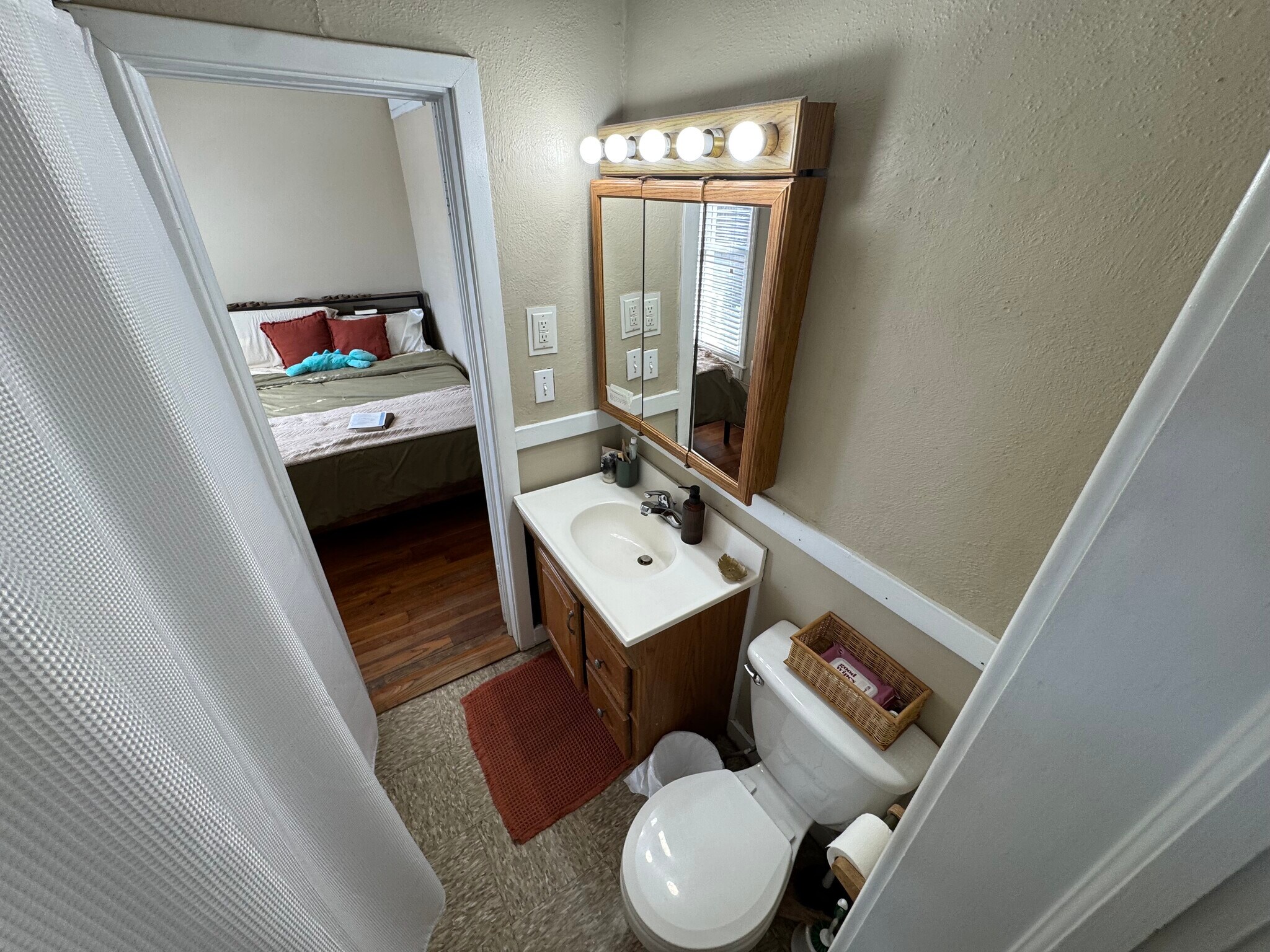 Building Photo - 1011 Fremont St