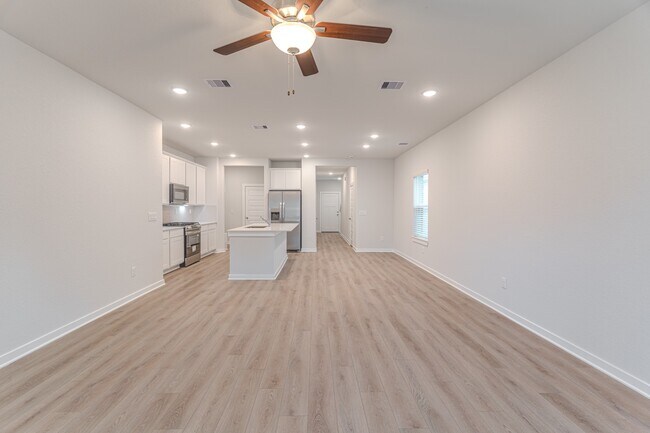 Building Photo - 8570 Blueberry Ash St