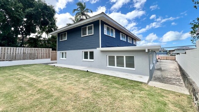 Building Photo - 45-180 Kaneohe Bay Drive