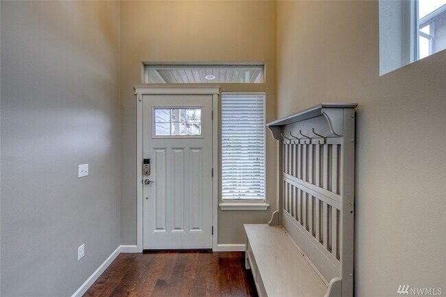 Building Photo - 3746 Maritime Dr SW