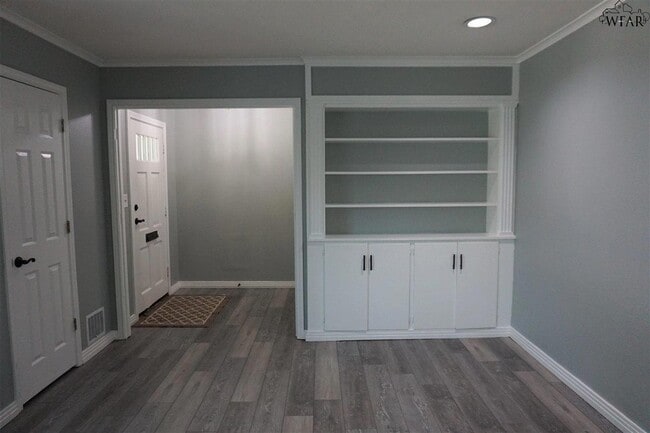 Building Photo - 1607 Arlington St