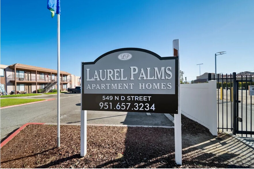 1 BR, 1 BA - 500 SF - Laurel Palms Apartments