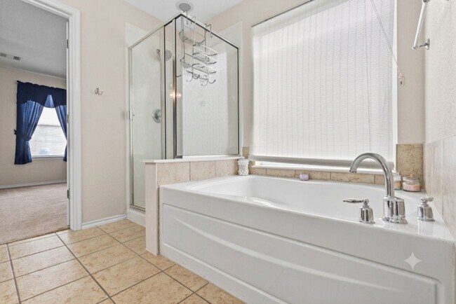 Building Photo - 2712 Woodspring Acres Dr