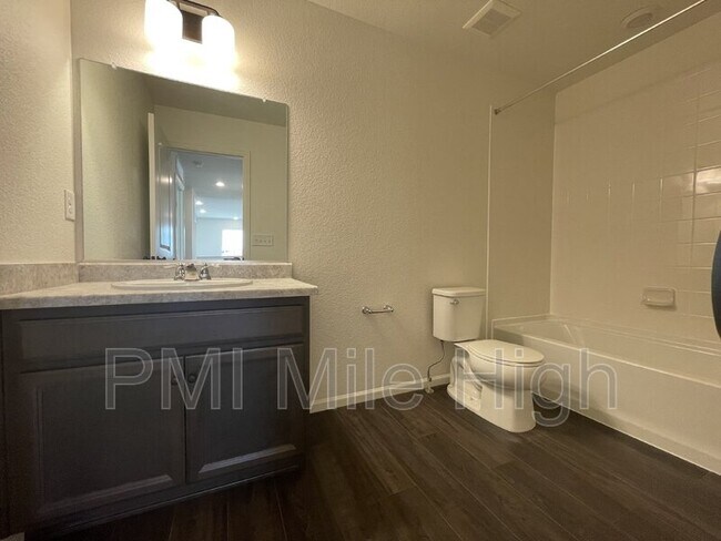 Building Photo - 21138 E 61st Dr