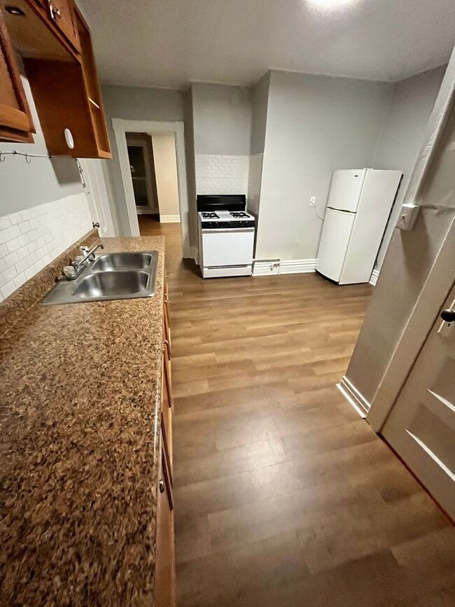 Building Photo - Jackson Studio Suites