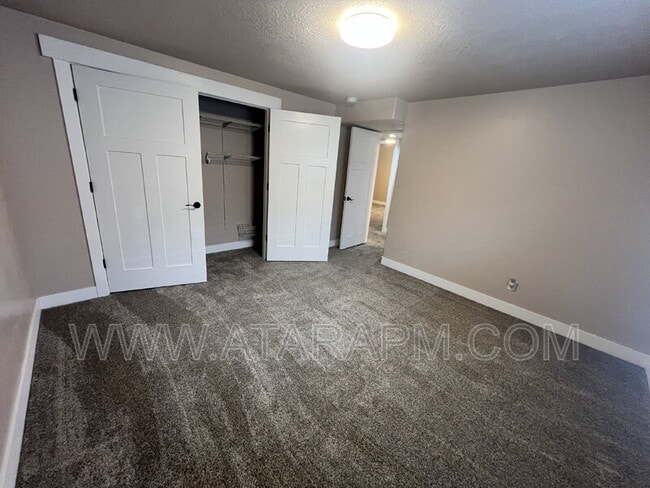 Building Photo - 1529 Lake View Terrace Rd