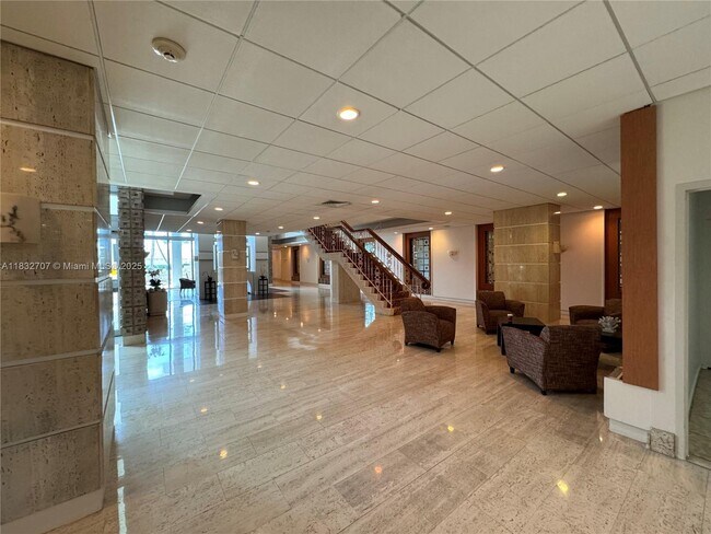 Building Photo - 2899 Collins Ave
