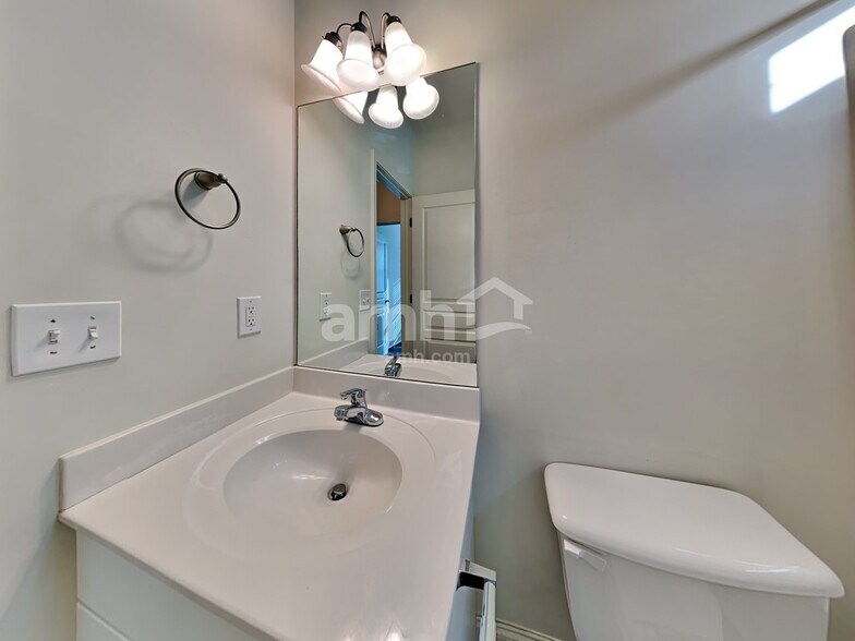 Building Photo - 212 Bentleaf Drive