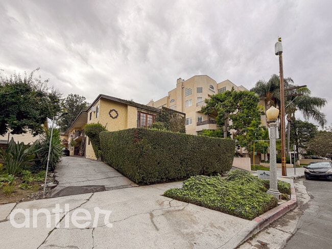 Building Photo - 14270 Dickens St