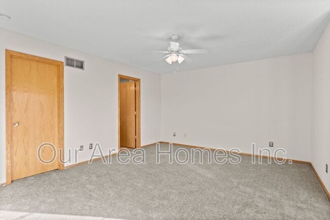 Building Photo - 5646 100th Ln N