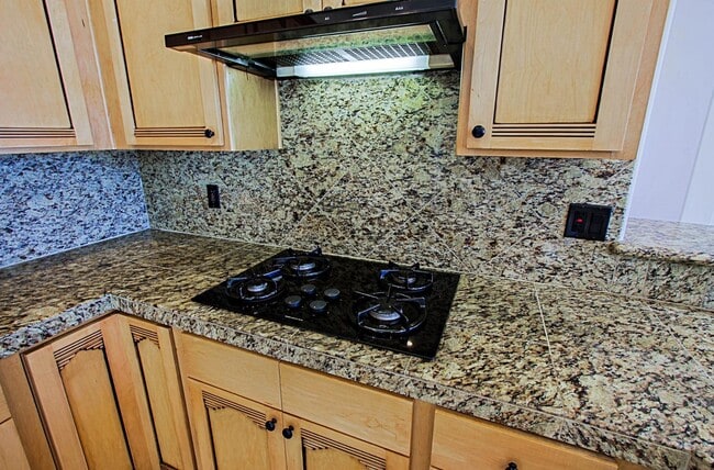 Building Photo - 9311 E Cavalry Dr