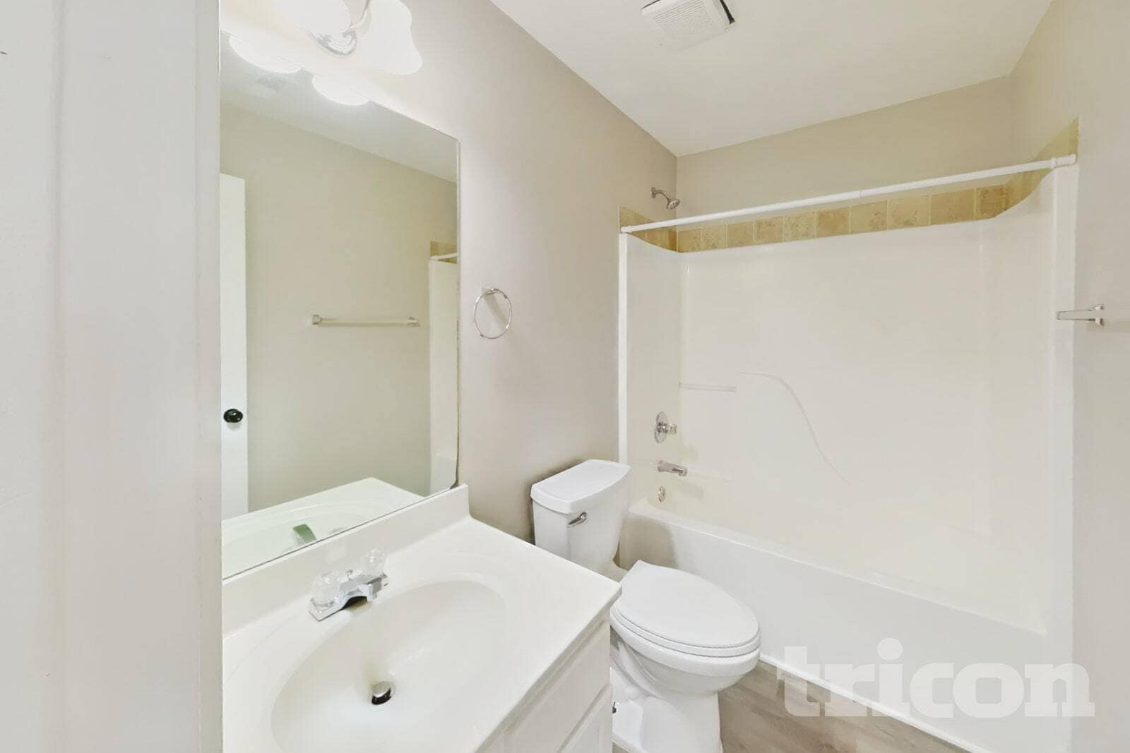 Building Photo - 1402 Weston Ln